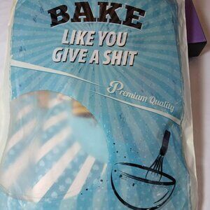 Kitchy Vintage style Oven Mitts & Potholder- humorous only slightly offensive